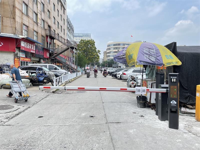 徐州宣武商贸中心停车场红杏APP视频永久网址系统